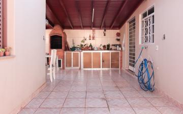 Alugar Residencial / Casa Padrão em Rio Claro. apenas R$ 720.000,00
