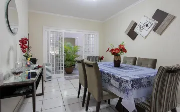 Casa Residencial com 3 quartos, 280m² - Vila Pinheiro, Pirassununga/SP