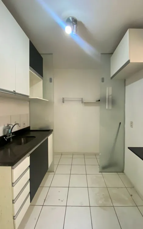 Apartamento com 2 dormitórios no Condomínio Parque Rainha Bianca, 48m² - Jardim Itapuã, Rio Claro/SP