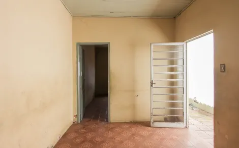 Alugar Residencial / Casa Padrão em Rio Claro. apenas R$ 190.000,00