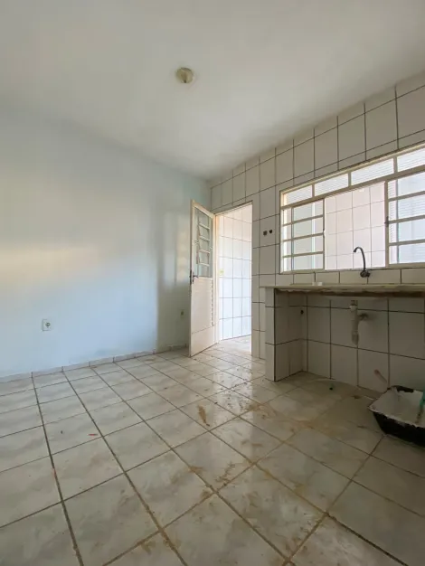 Casa Residencial com 30 m² - Vila São Miguel, Rio Claro/SP