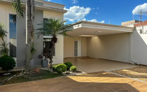 Alugar Residencial / Casa Padrão em Rio Claro. apenas R$ 680.000,00
